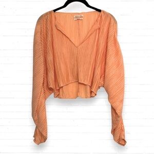 URBAN OUTFITTERS Plisse Orange Peach Long Sleeve Cropped Oversized V-Neck Top S